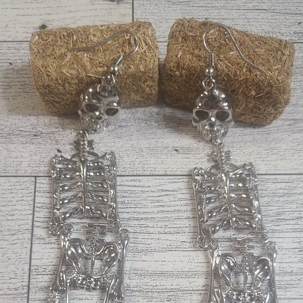 Long! SPOOKY EARRINGS HORROR Halloween Skeleton